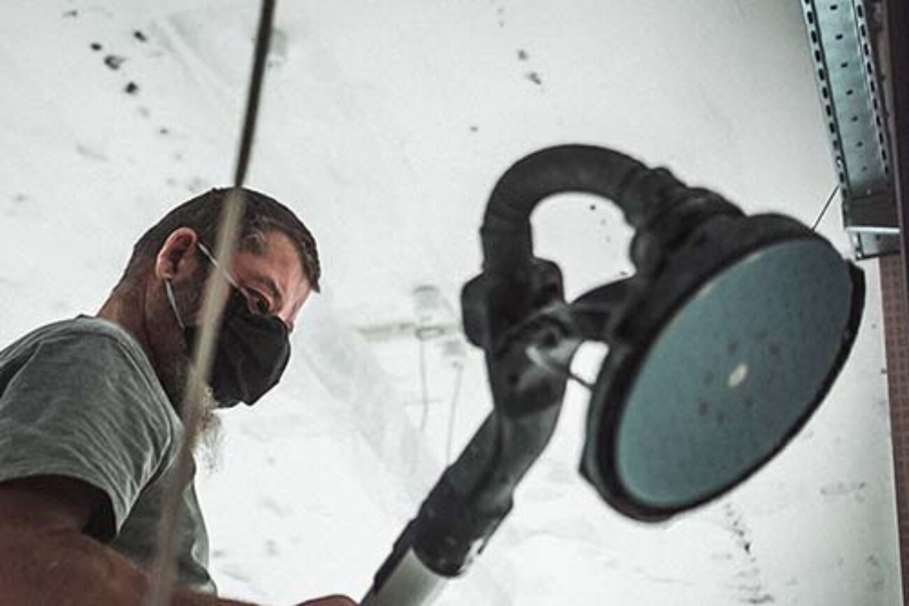 Schleifgerät und Maler